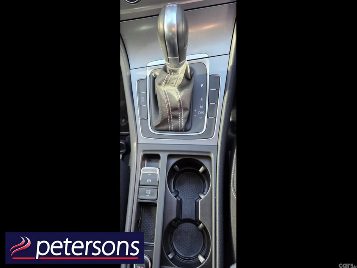 Volkswagen Golf Hatchback, Petrol, 2015, Silver