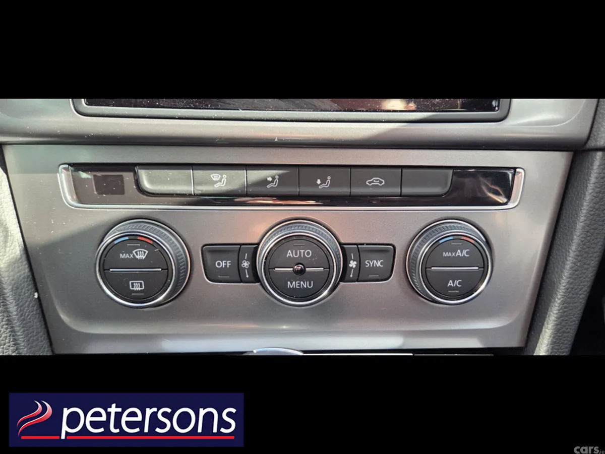 Volkswagen Golf Hatchback, Petrol, 2015, Silver