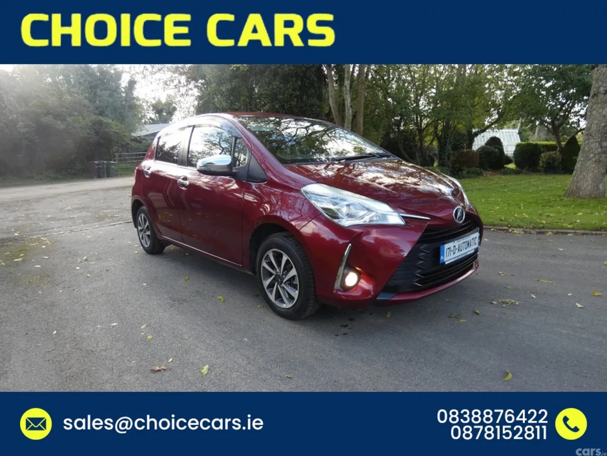 Toyota Yaris Hatchback, Petrol, 2017, Red