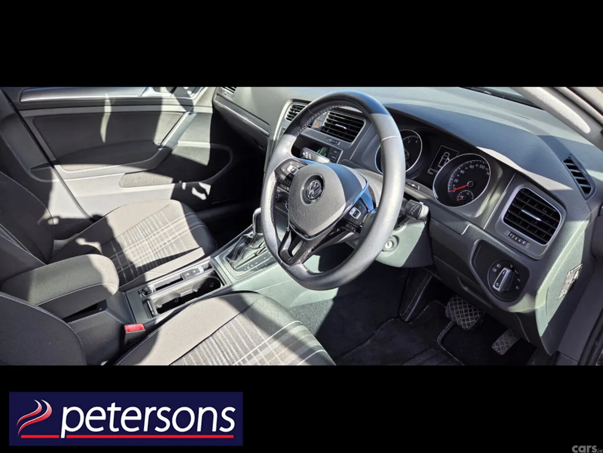 Volkswagen Golf Hatchback, Petrol, 2015, Silver