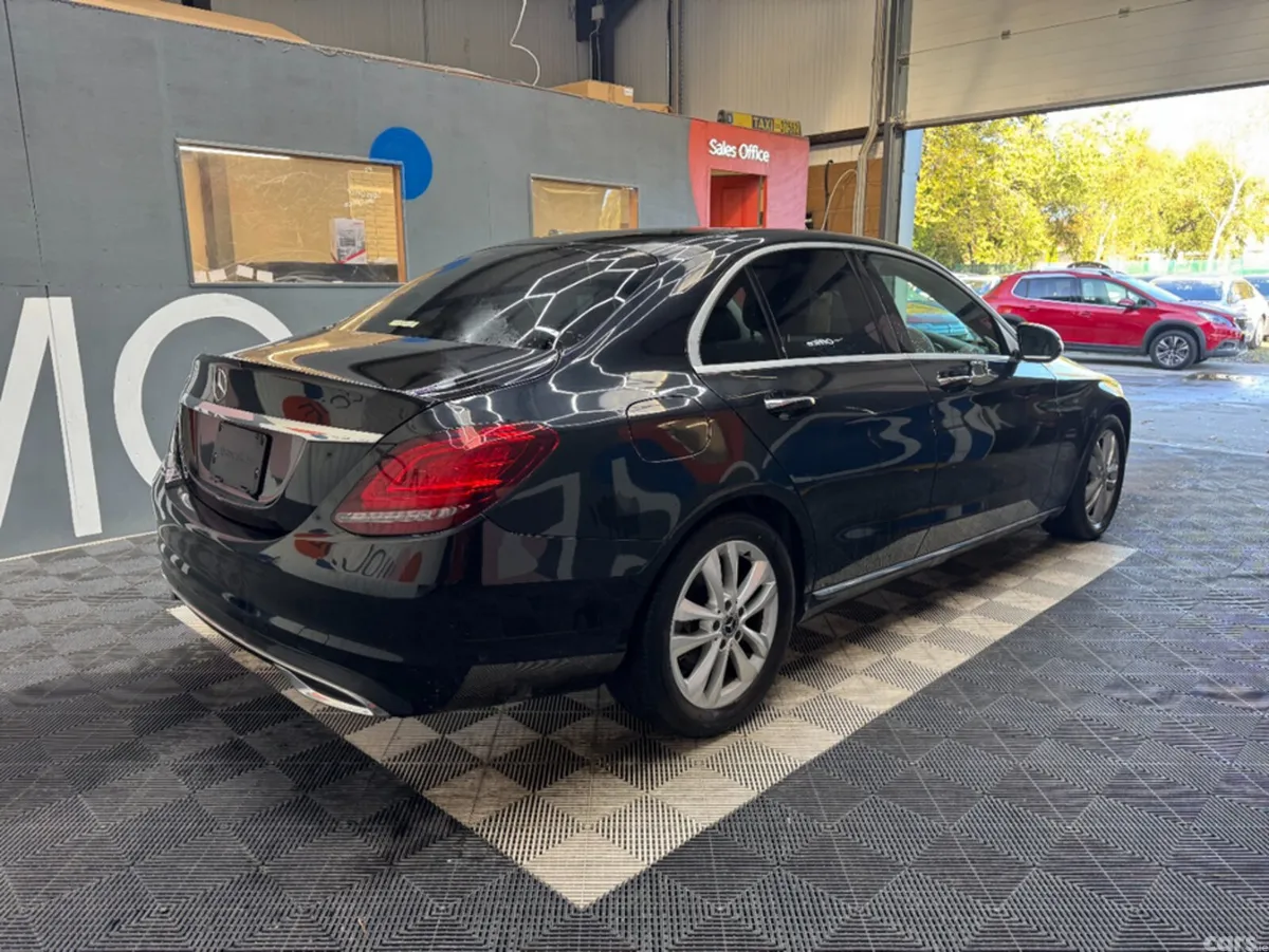 Mercedes-Benz C-Class Saloon, Petrol, 2018, Black