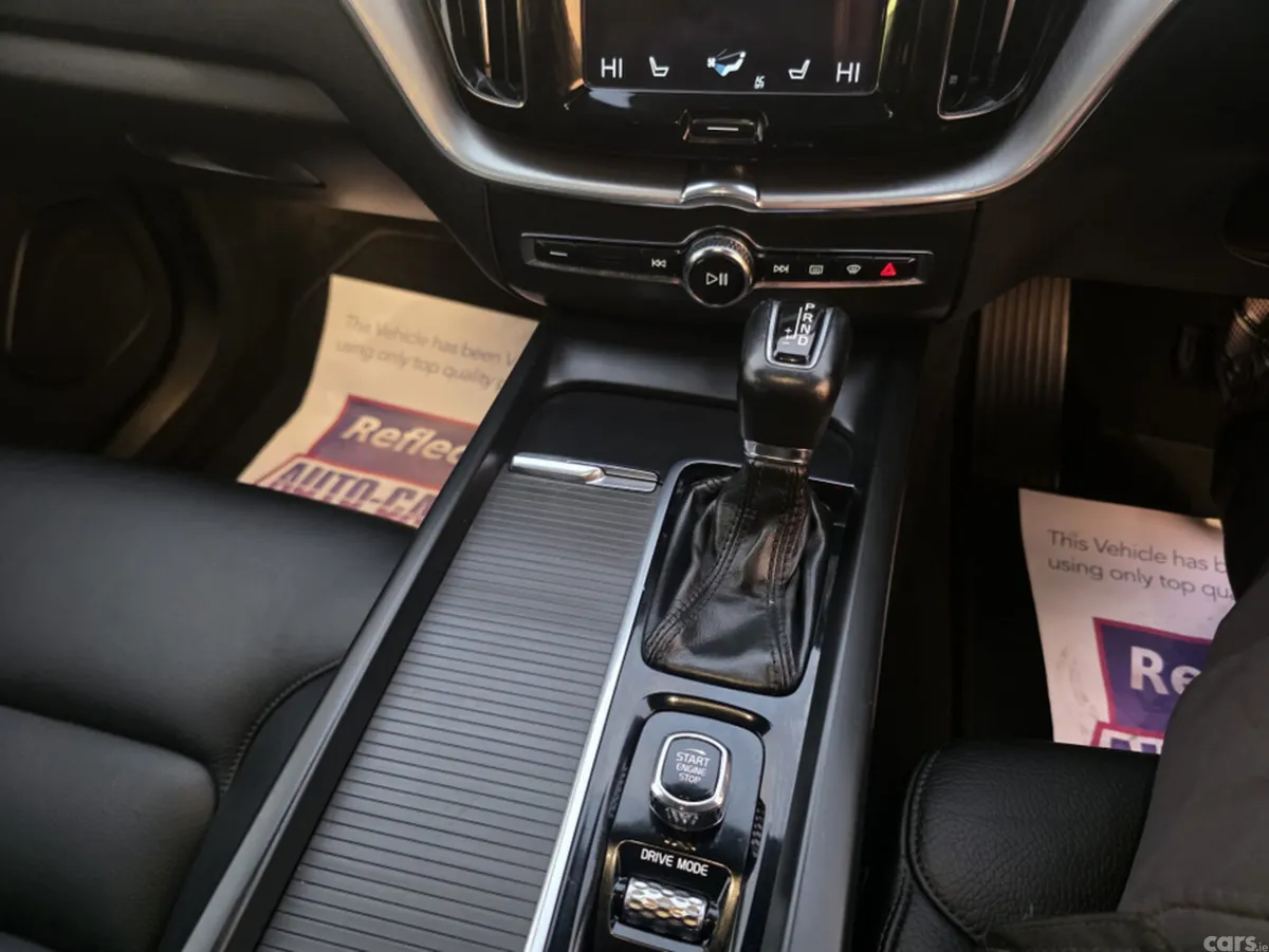 Volvo XC60 Estate, Diesel, 2017, White