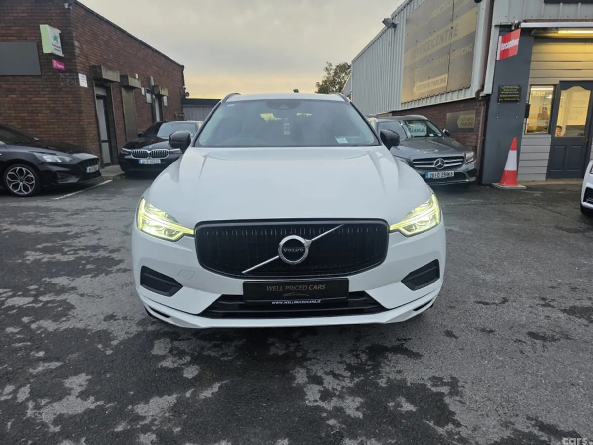 Volvo XC60 Estate, Diesel, 2017, White