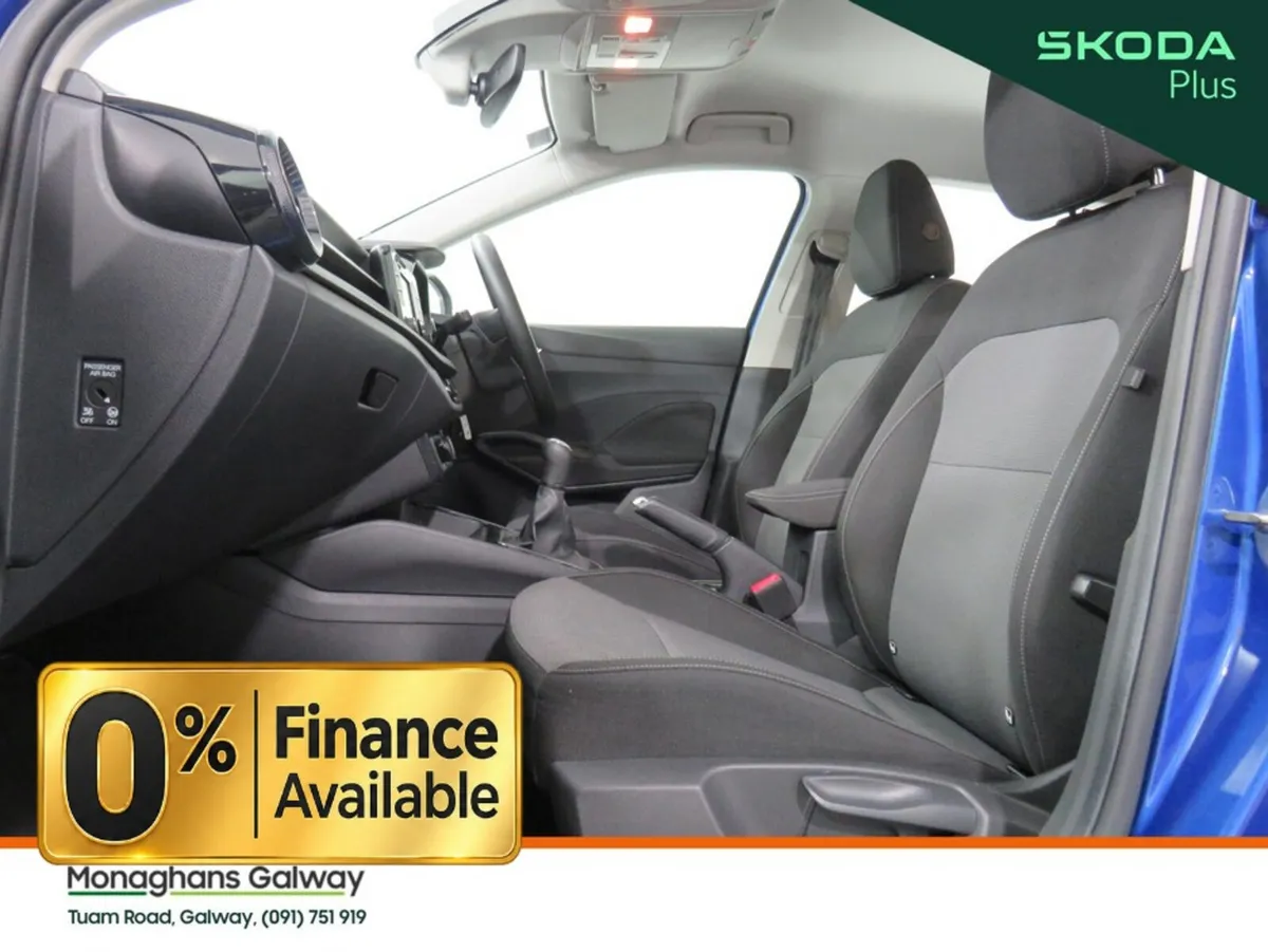 Skoda Fabia Hatchback, Petrol, 2022, Blue