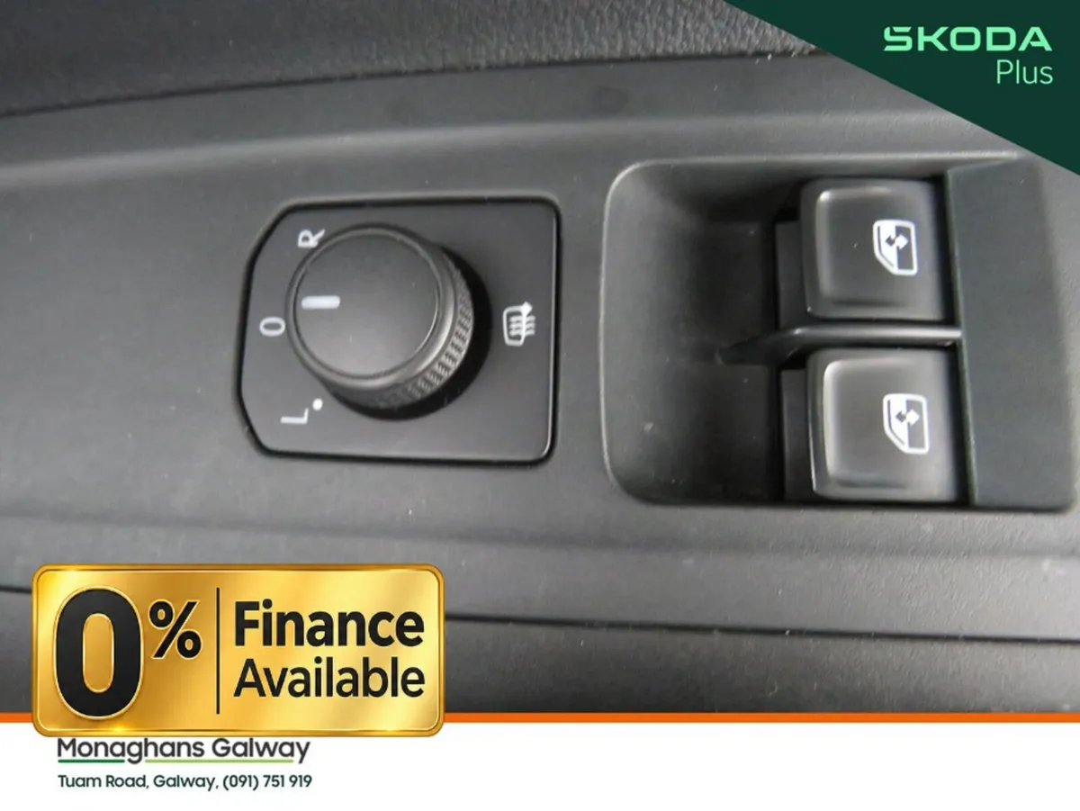 Skoda Fabia Hatchback, Petrol, 2022, Blue