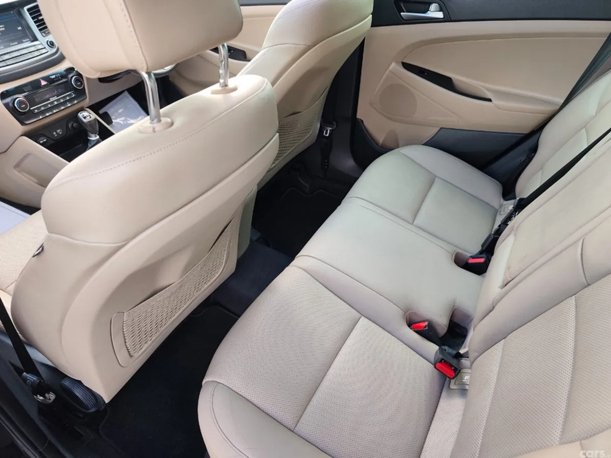 Hyundai Tucson MPV, Diesel, 2017, Black