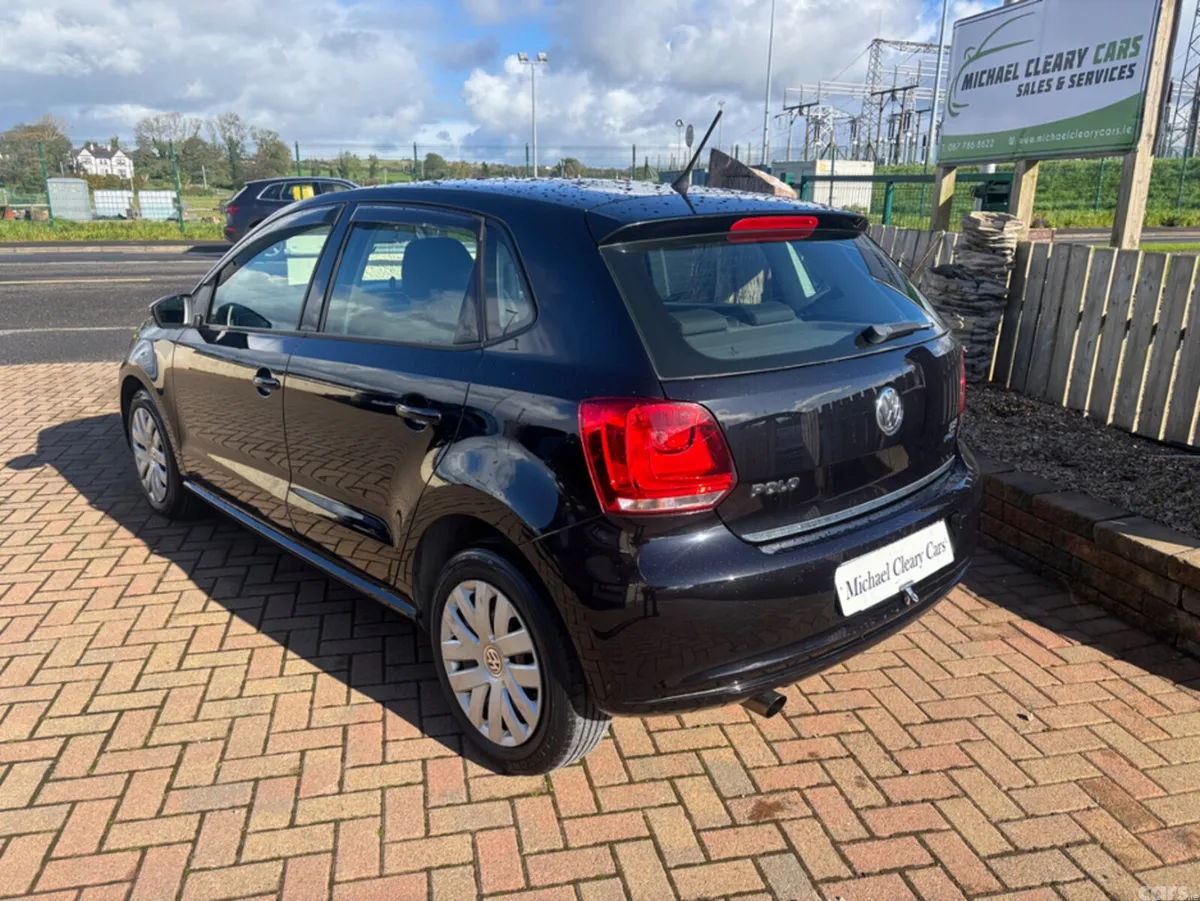 Volkswagen Polo Hatchback, Petrol, 2013, Black