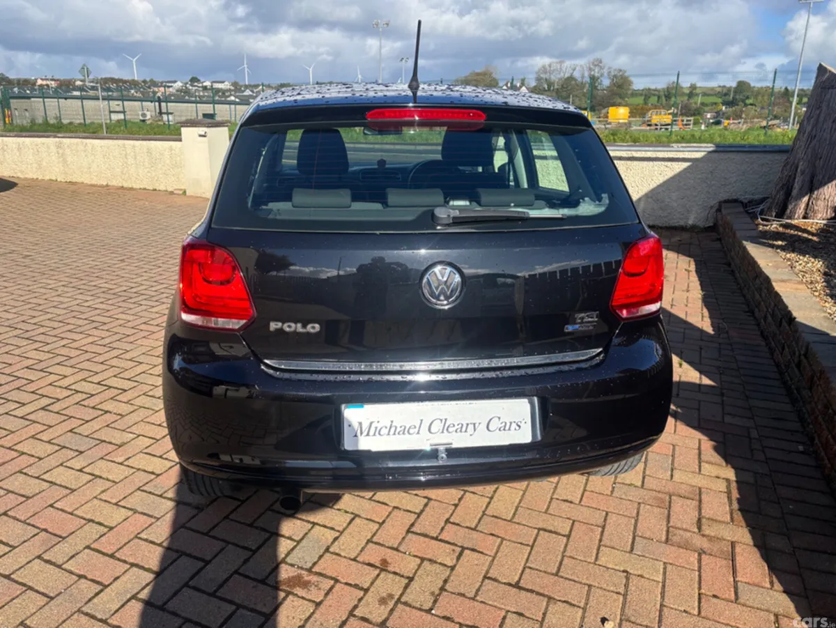 Volkswagen Polo Hatchback, Petrol, 2013, Black