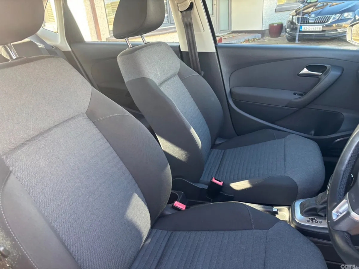 Volkswagen Polo Hatchback, Petrol, 2013, Black