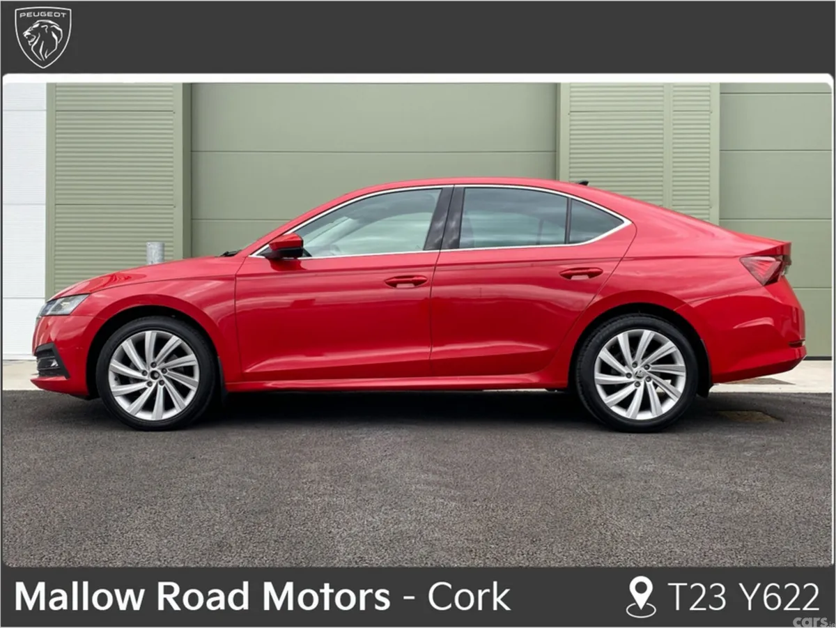 Skoda Octavia Hatchback, Diesel, 2023, Red