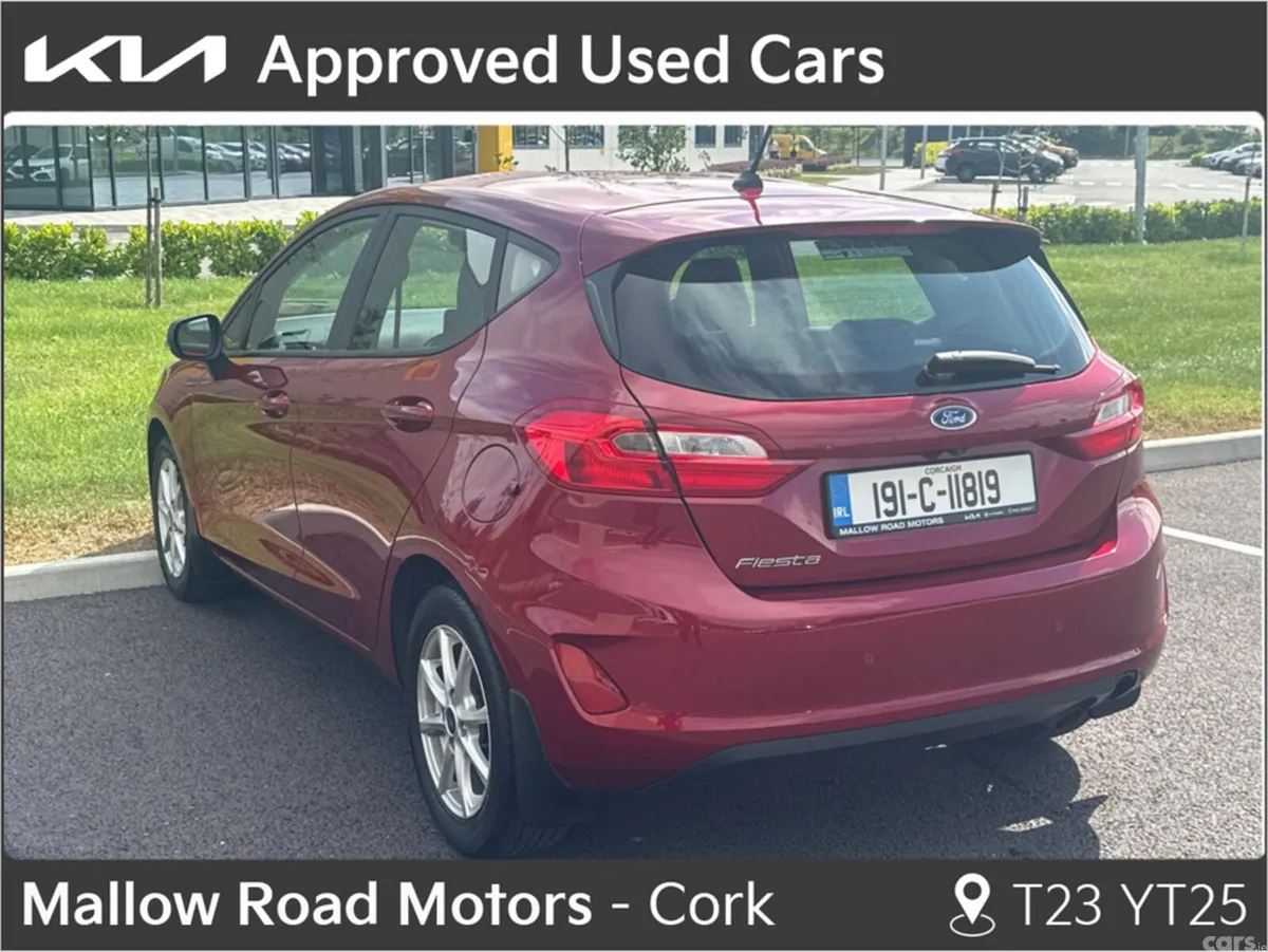 Ford Fiesta Hatchback, Petrol, 2019, Red