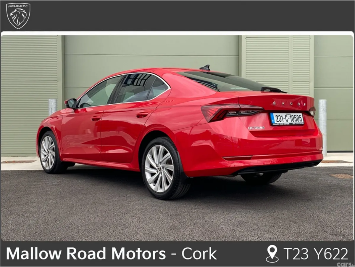 Skoda Octavia Hatchback, Diesel, 2023, Red