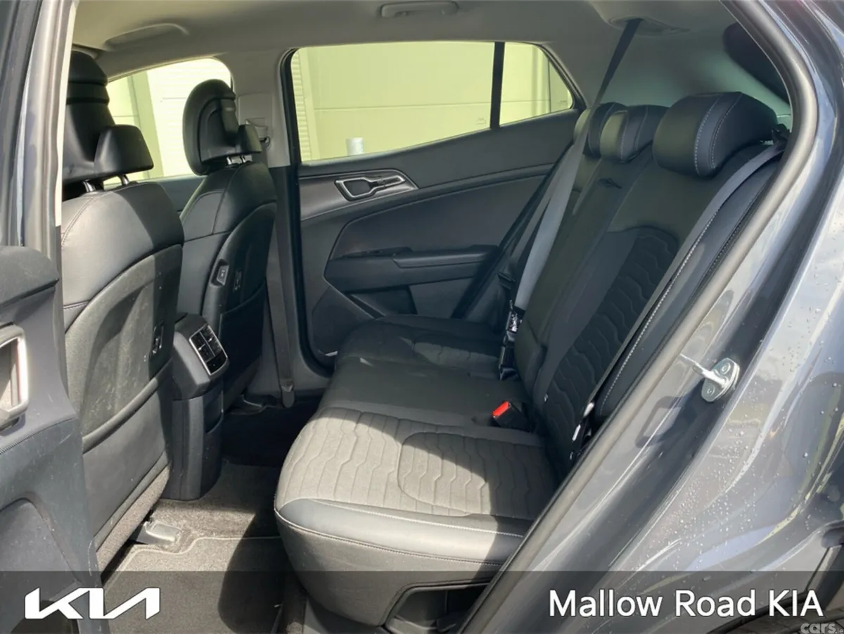 Kia Sportage MPV, Petrol Plug-in Hybrid, 2024, Grey