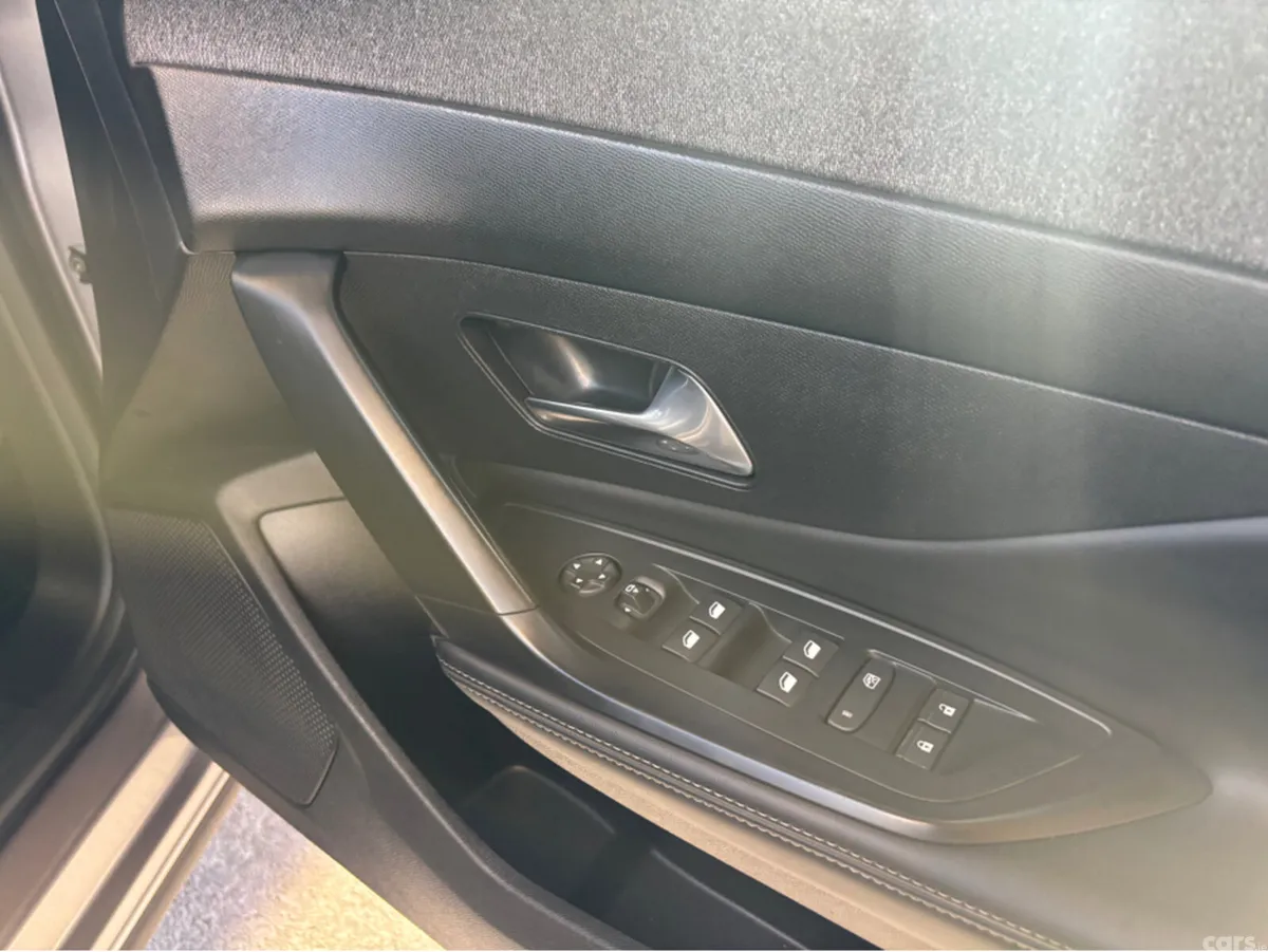 Peugeot 408 Hatchback, Petrol, 2024, Grey