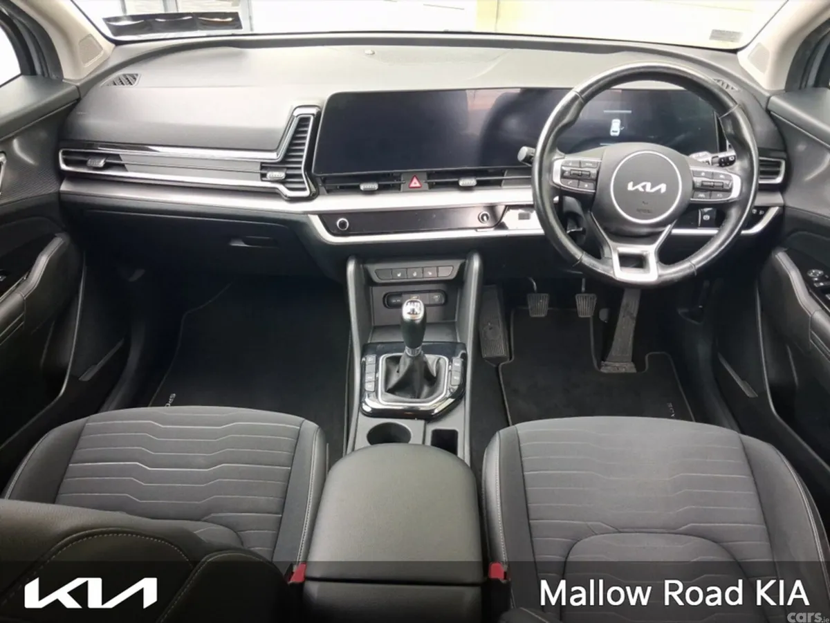Kia Sportage MPV, Diesel, 2022, Grey