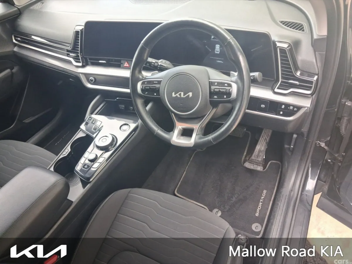 Kia Sportage MPV, Petrol Plug-in Hybrid, 2022, Black