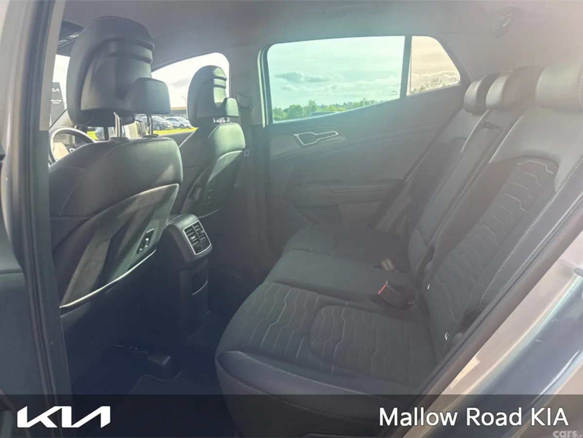 Kia Sportage MPV, Diesel, 2022, Grey