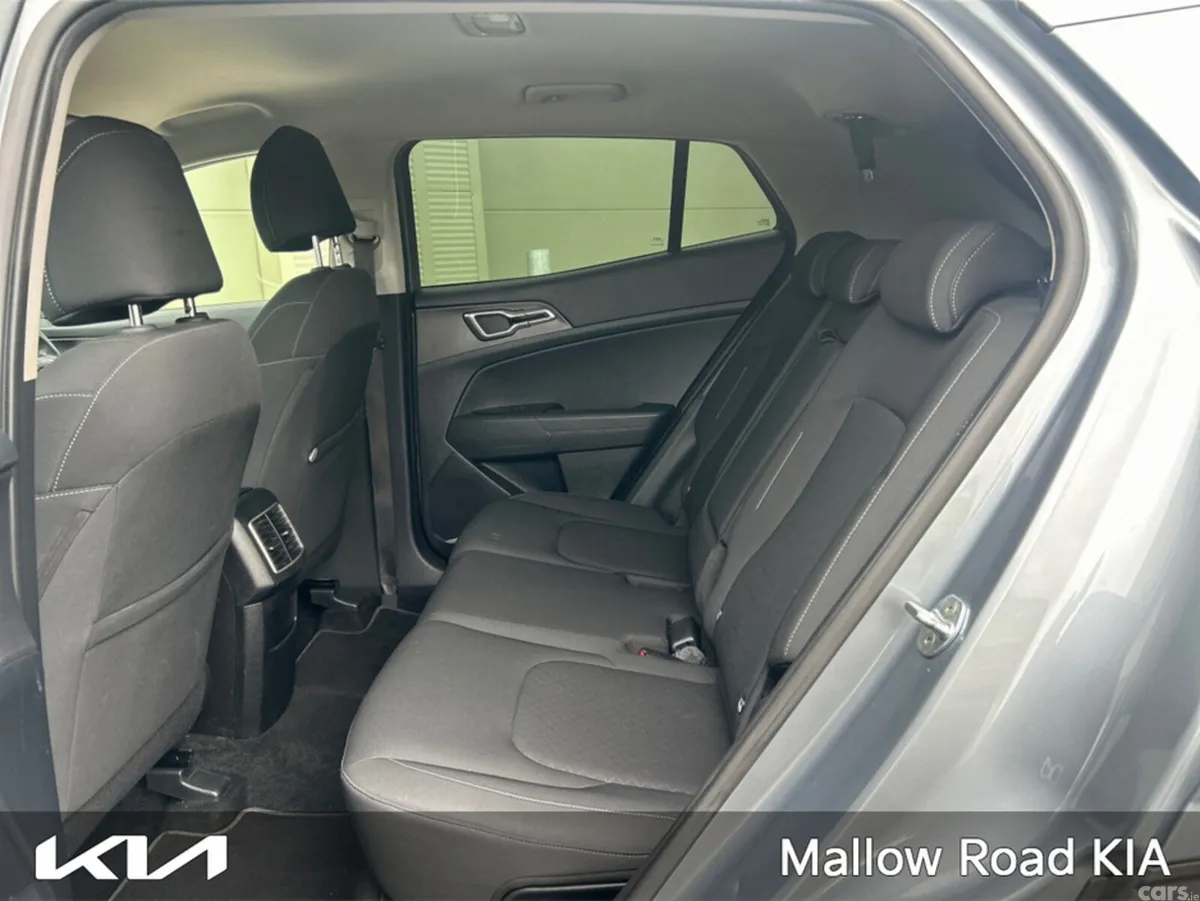 Kia Sportage MPV, Diesel, 2023, Grey
