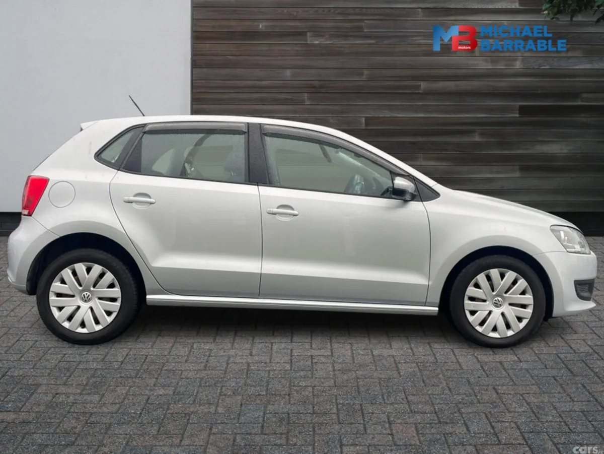 Volkswagen Polo Hatchback, Petrol, 2013, Silver