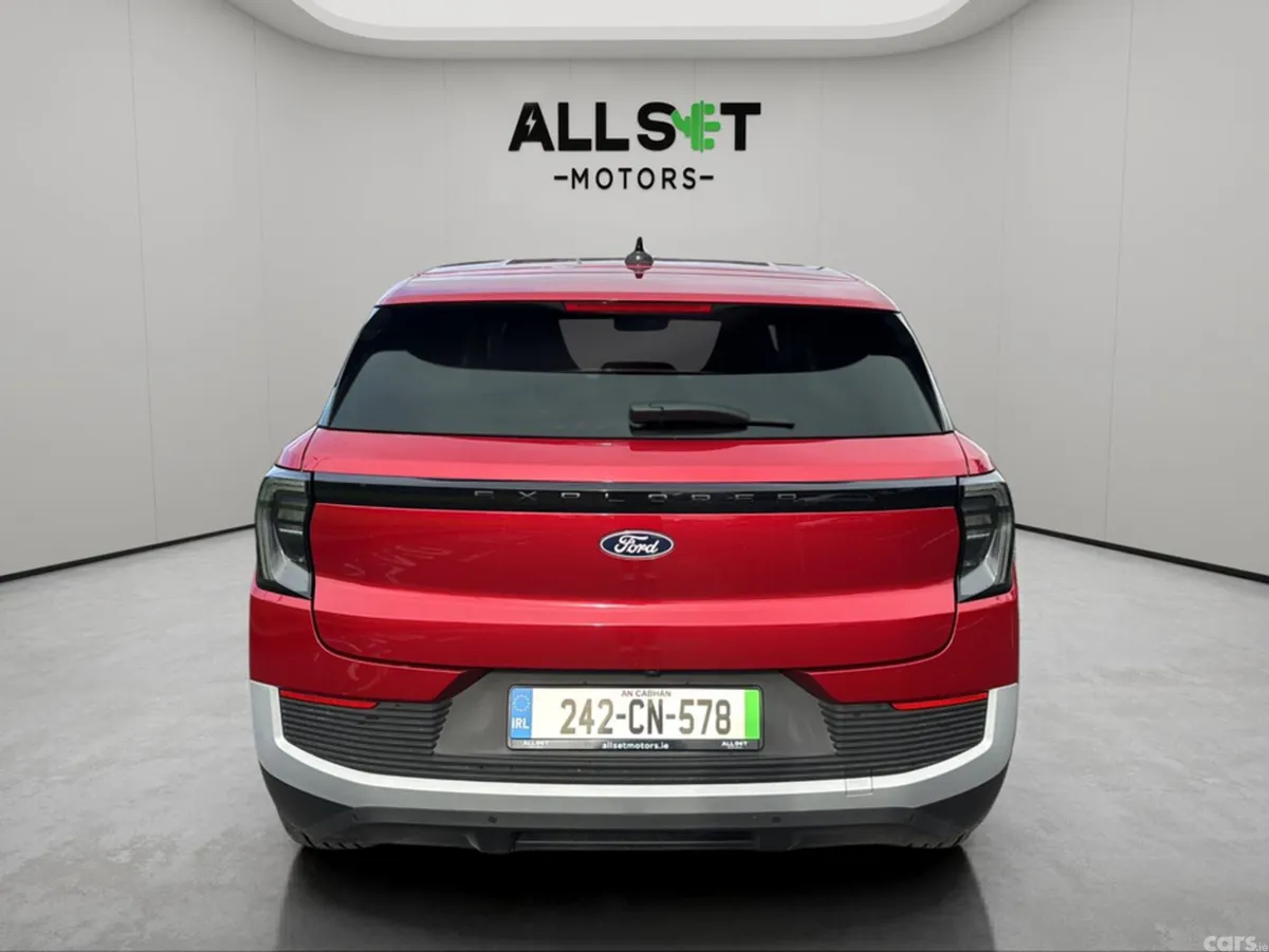 Ford Explorer MPV, Electric, 2024, Red