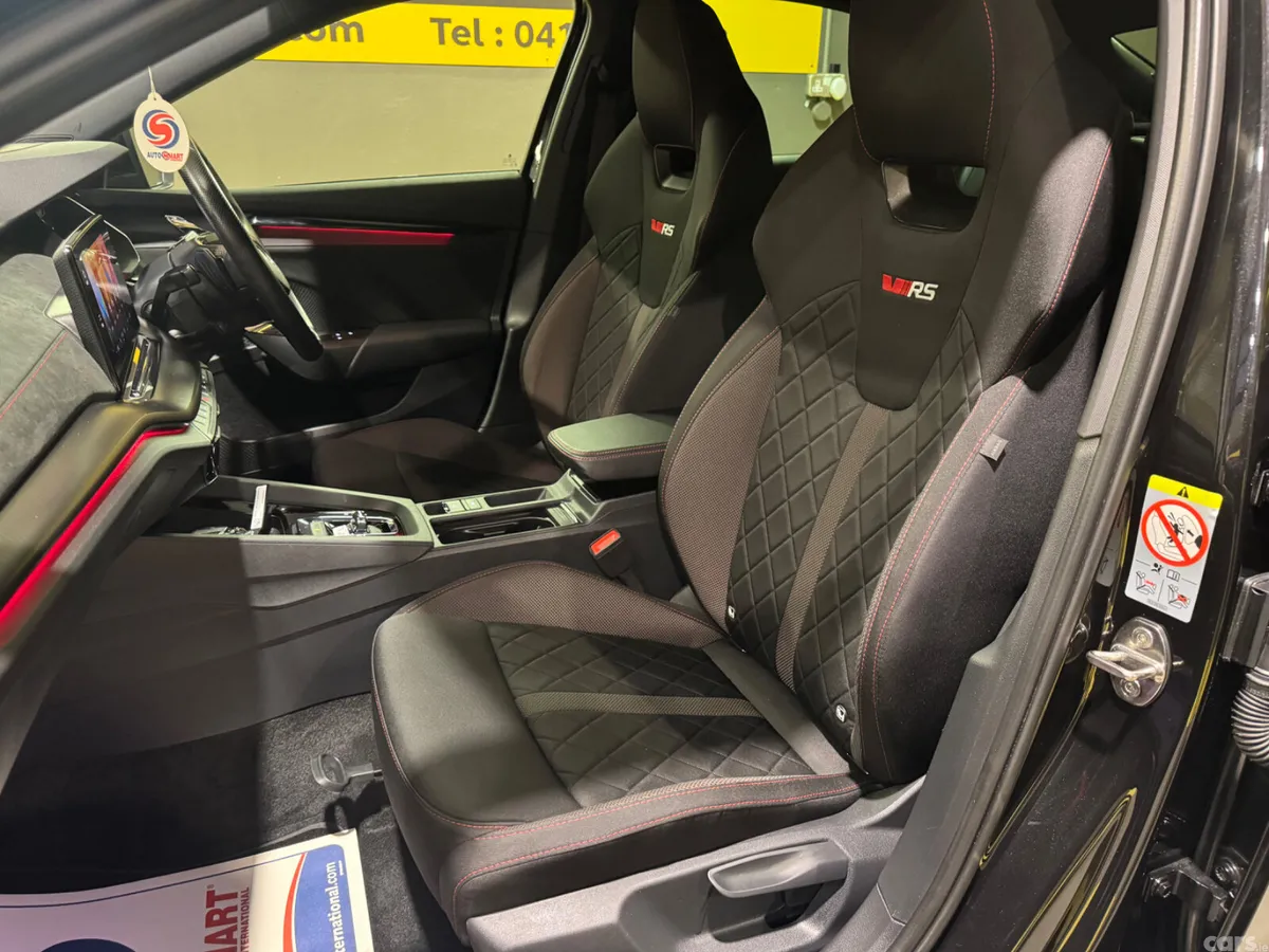 Skoda Octavia Saloon, Diesel, 2024, Black