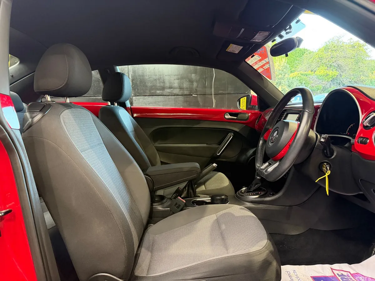 Volkswagen Beetle Hatchback, Petrol, 2013, Red