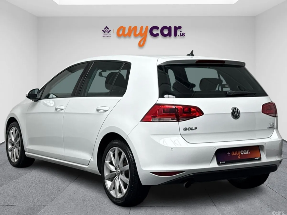 Volkswagen Golf Estate, Petrol, 2016, White