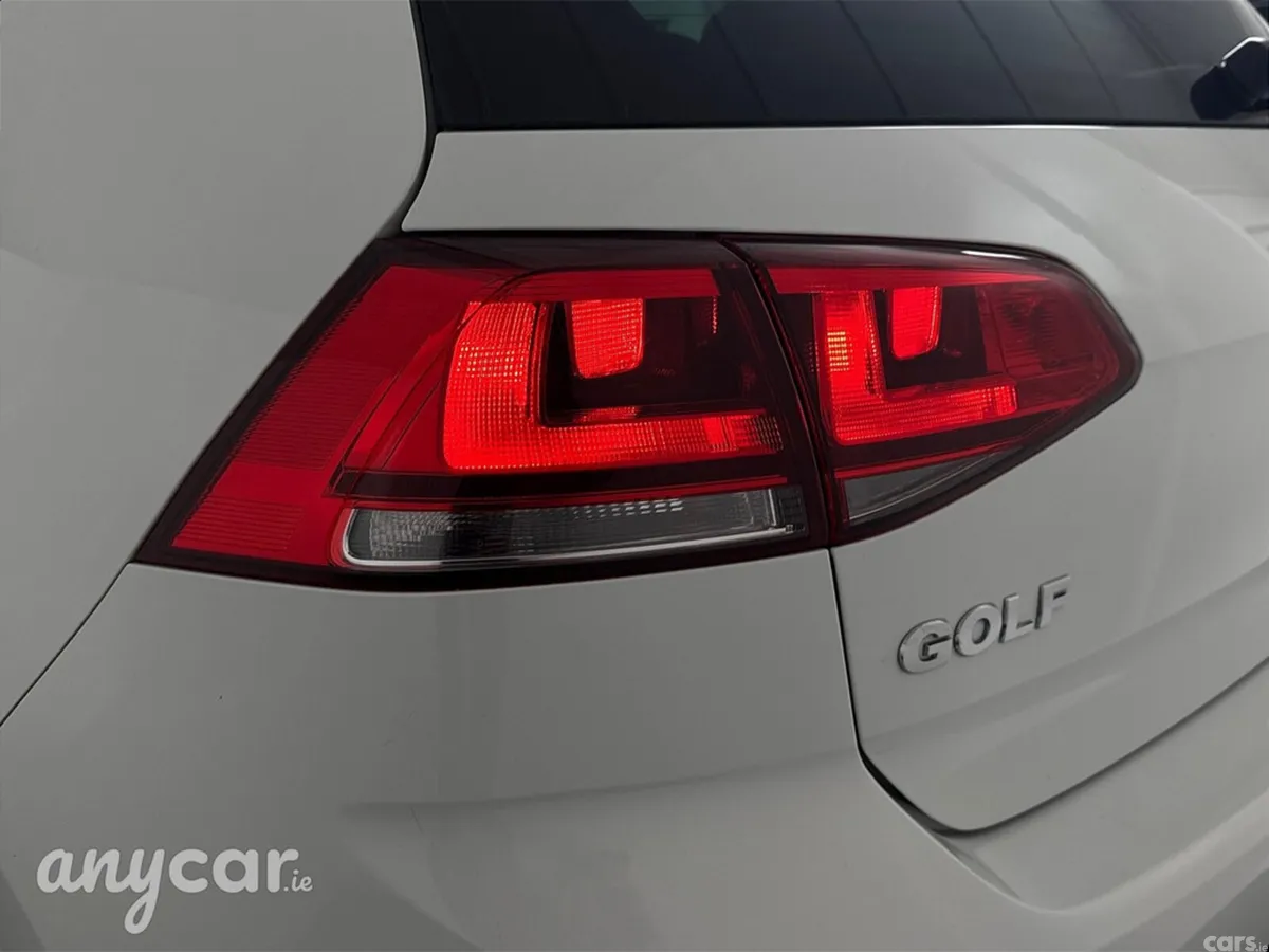 Volkswagen Golf Estate, Petrol, 2016, White