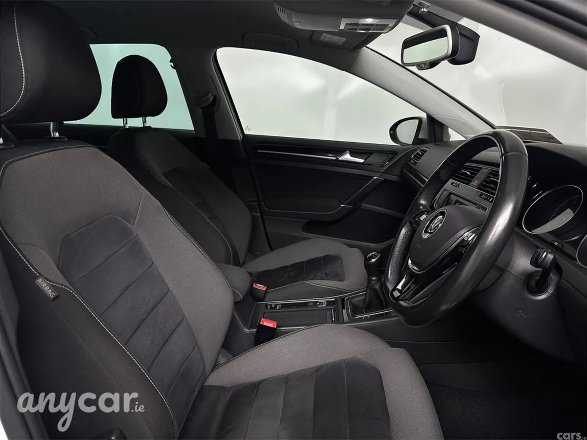 Volkswagen Golf Estate, Petrol, 2016, White
