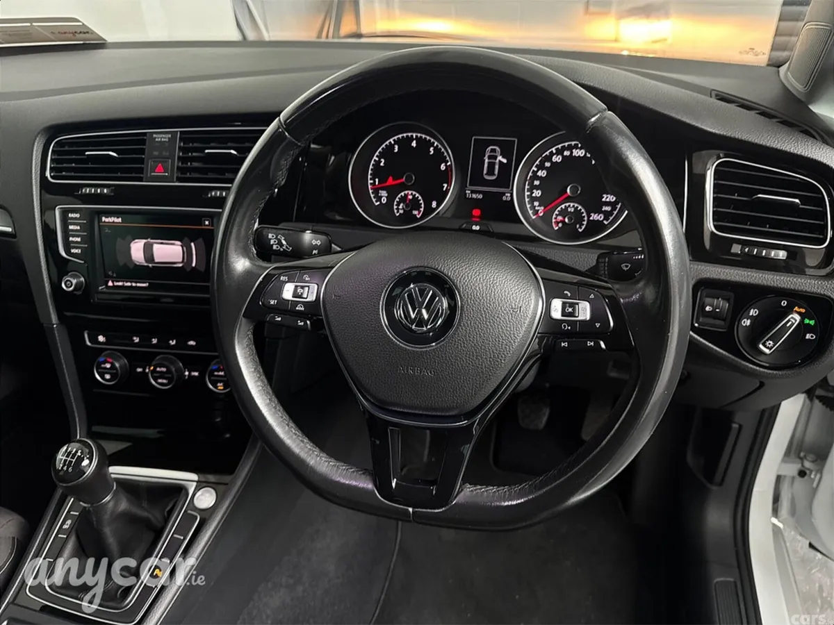 Volkswagen Golf Estate, Petrol, 2016, White