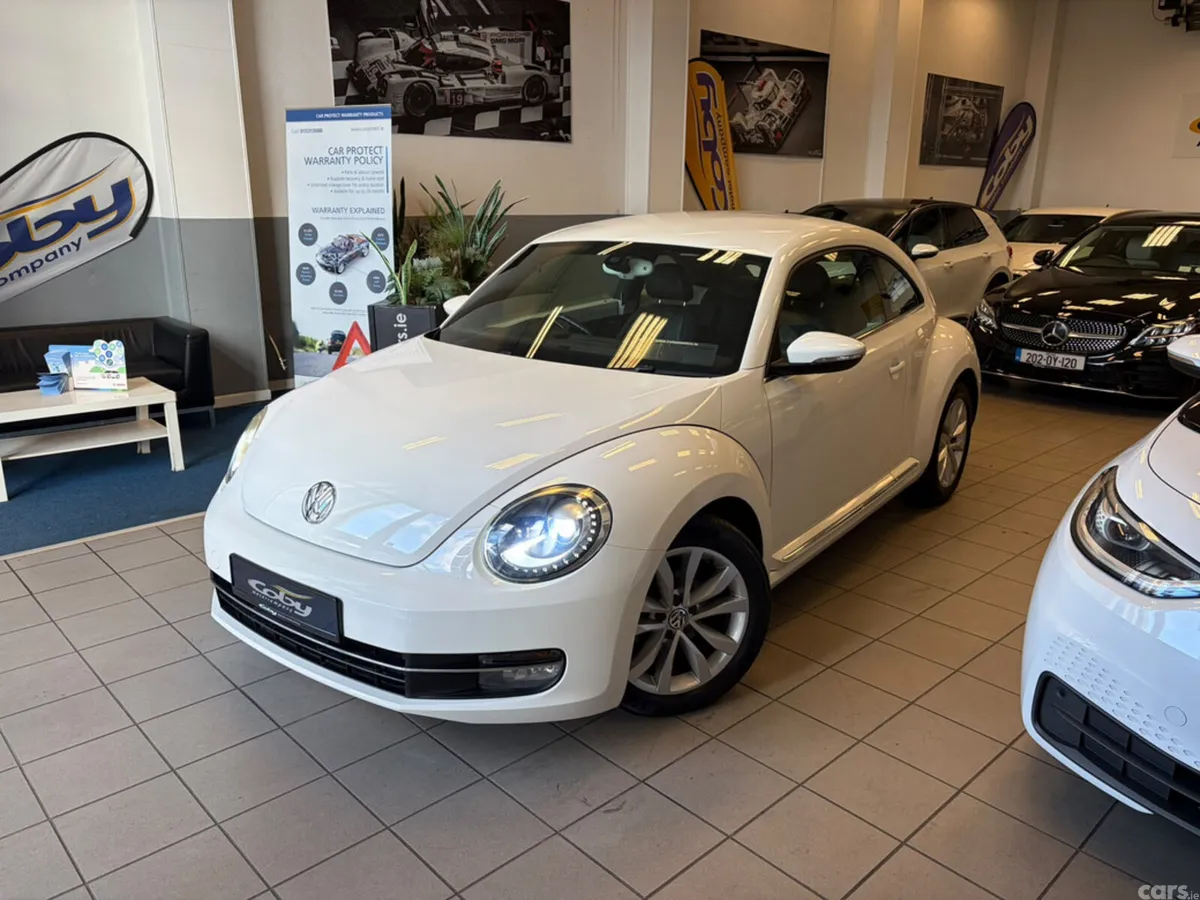 Volkswagen Beetle Hatchback, Petrol, 2013, White