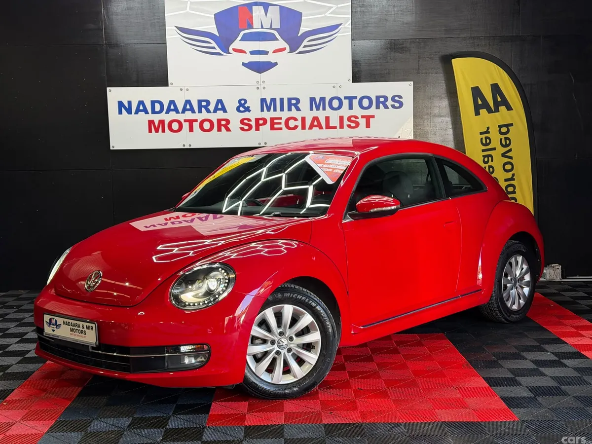 Volkswagen Beetle Hatchback, Petrol, 2013, Red