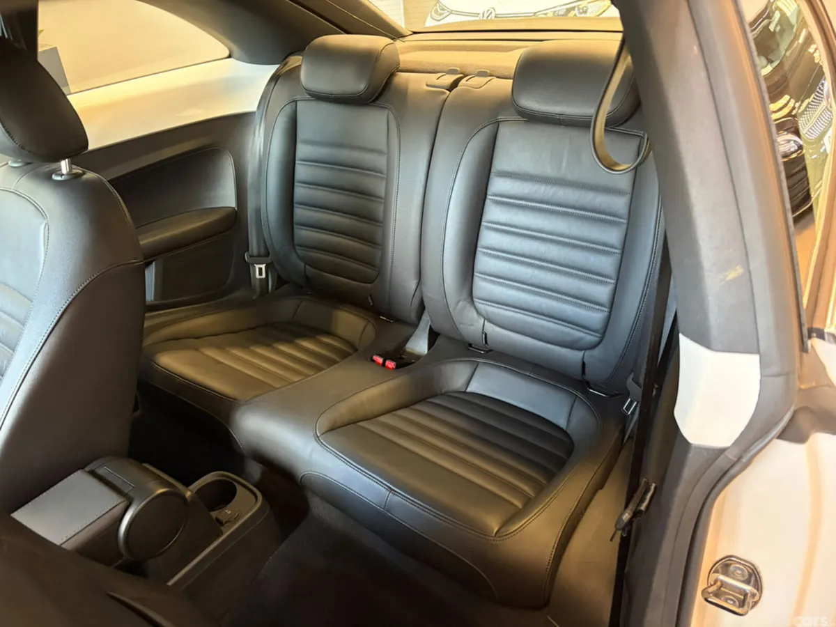 Volkswagen Beetle Hatchback, Petrol, 2013, White