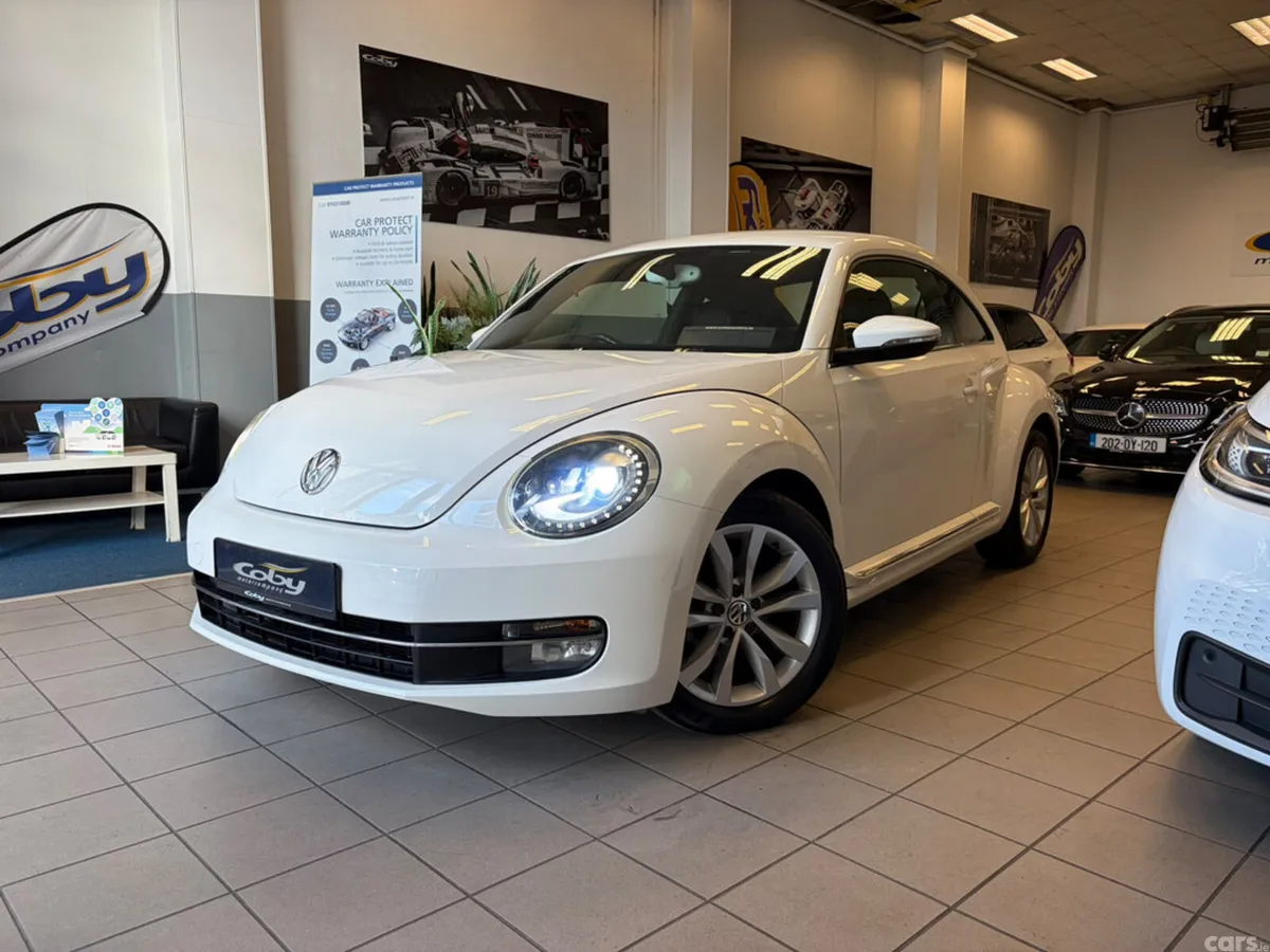 Volkswagen Beetle Hatchback, Petrol, 2013, White
