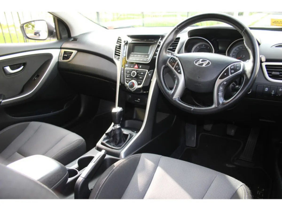 Hyundai i30 Hatchback, Diesel, 2017, White