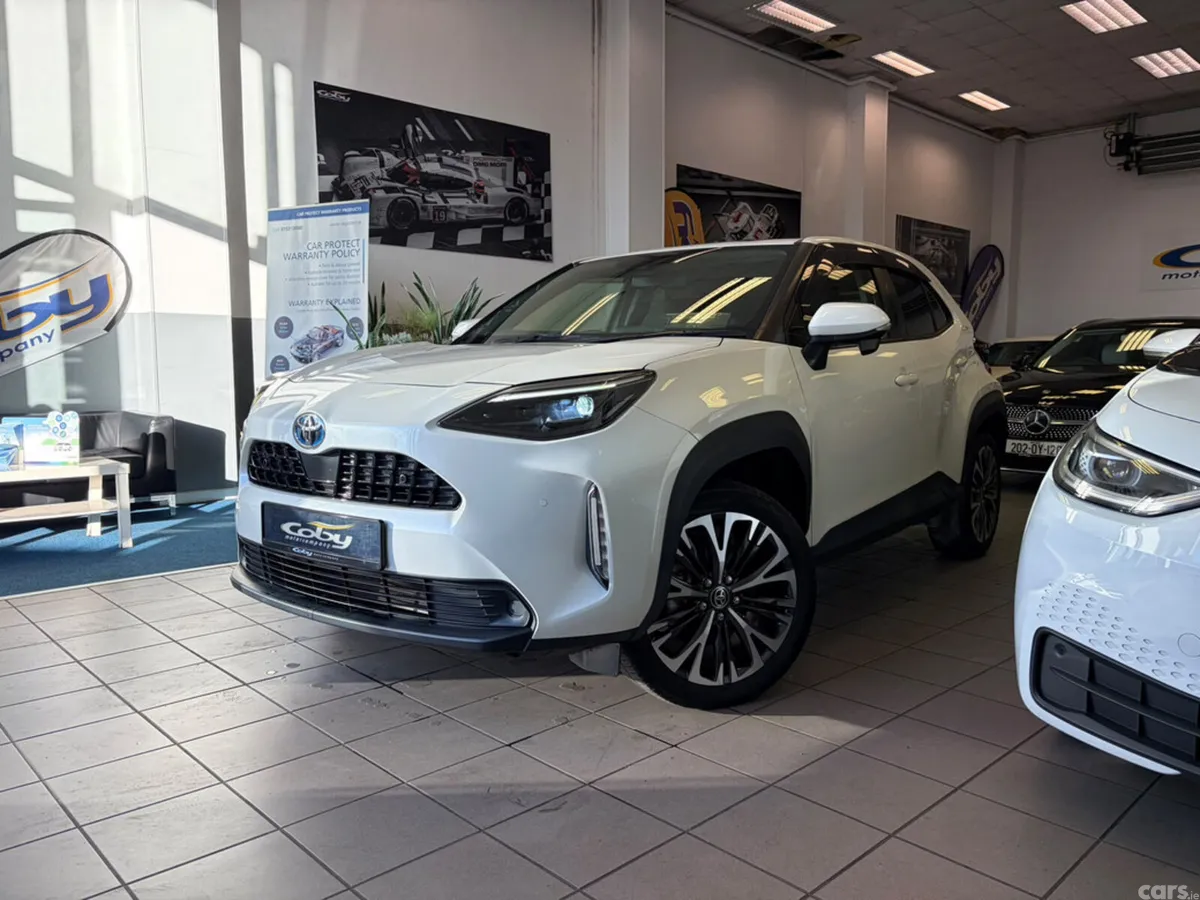Toyota Yaris Cross Hatchback, Petrol Hybrid, 2022, White