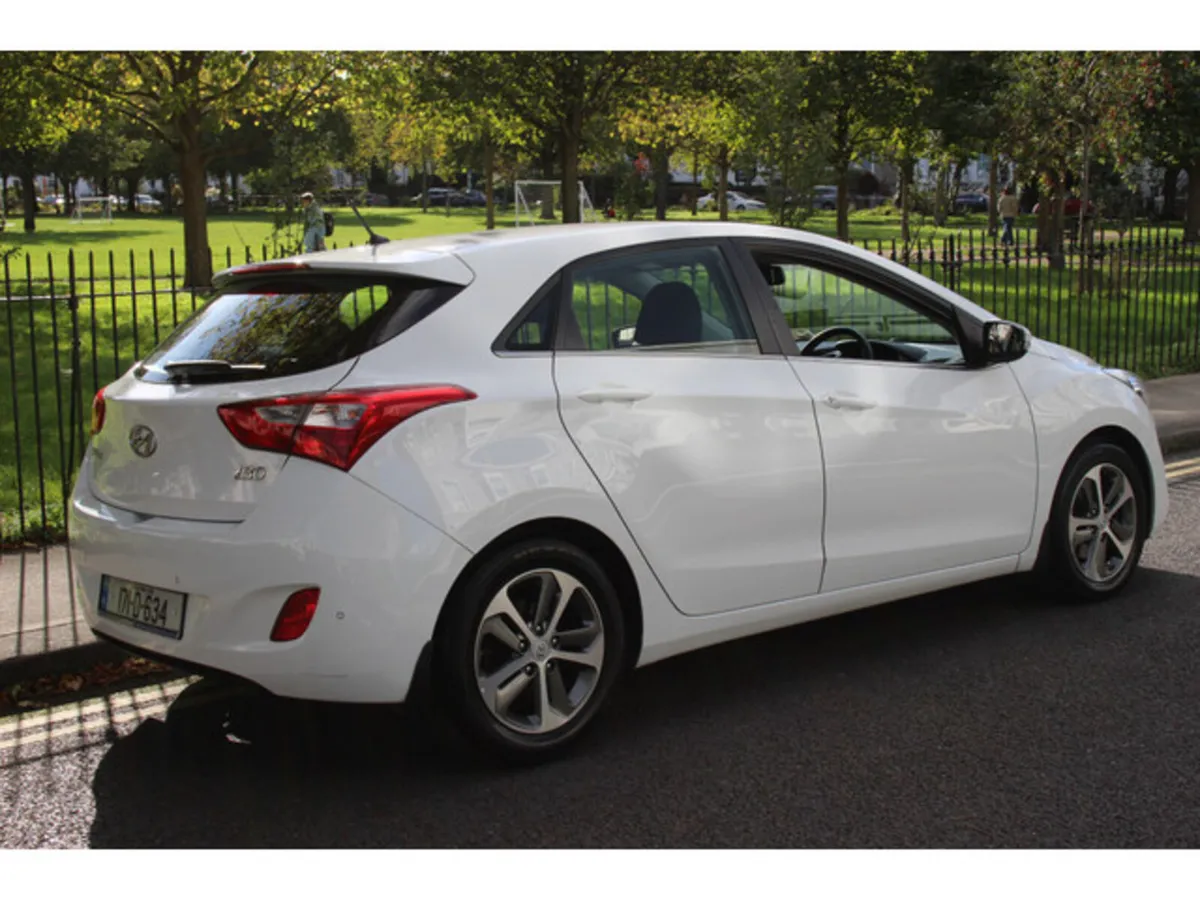 Hyundai i30 Hatchback, Diesel, 2017, White