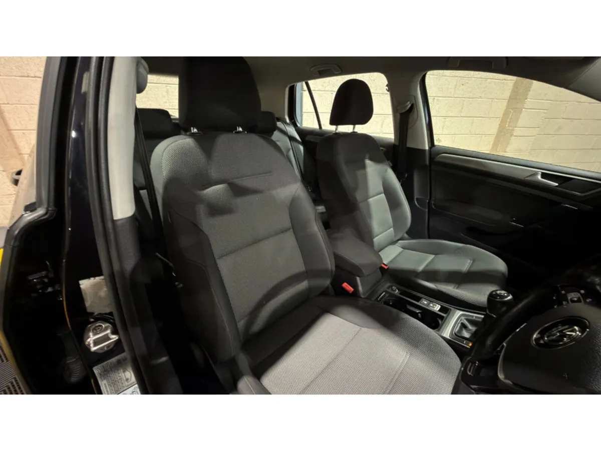 Volkswagen Golf Hatchback, Diesel, 2017, Black
