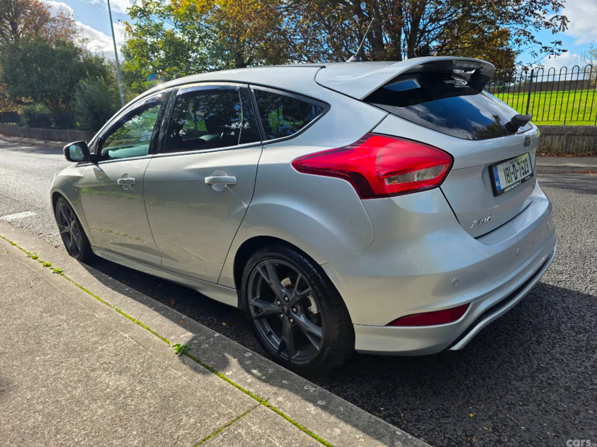 Ford Focus Hatchback, Diesel, 2018, Grey