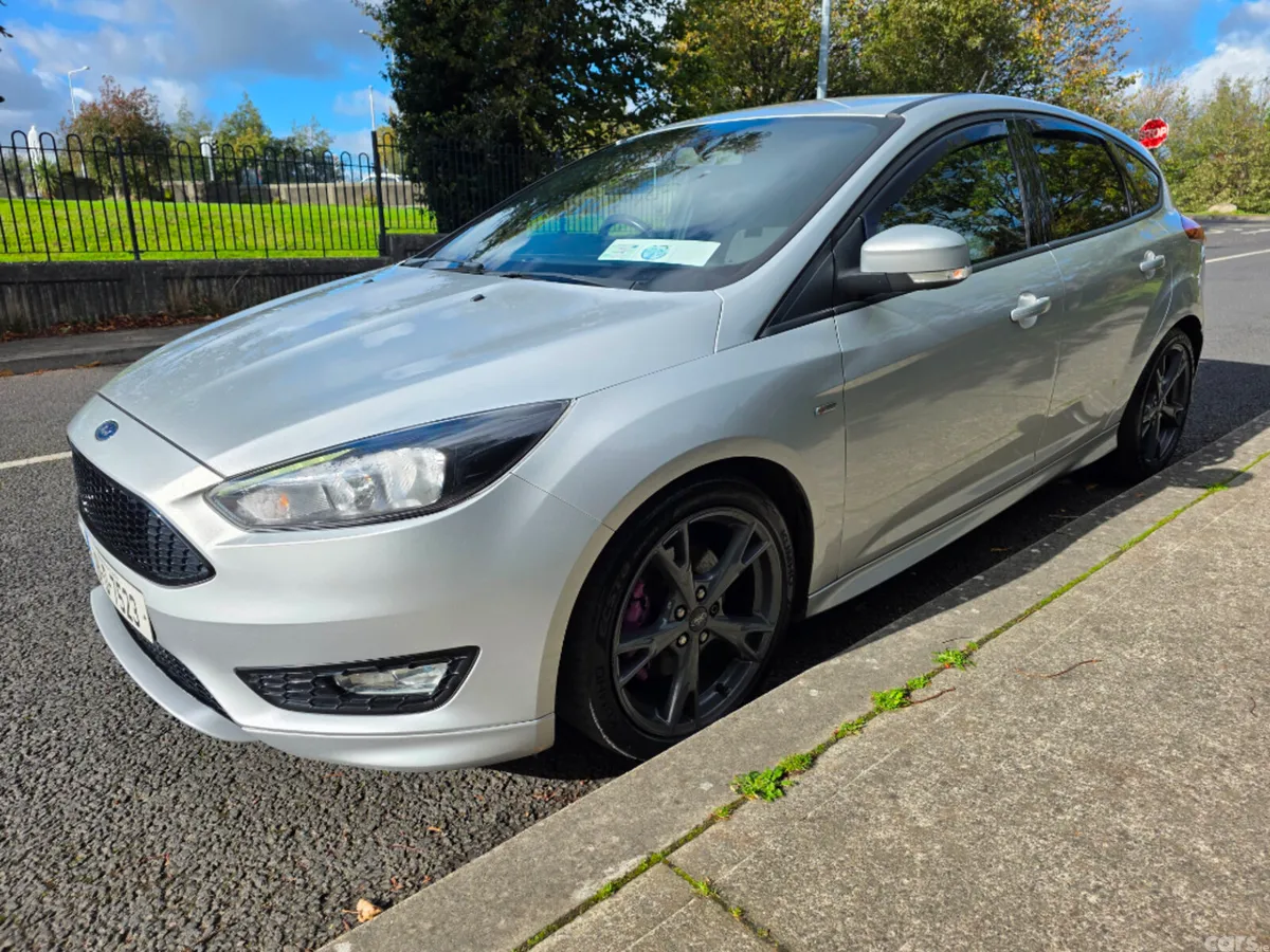 Ford Focus Hatchback, Diesel, 2018, Grey