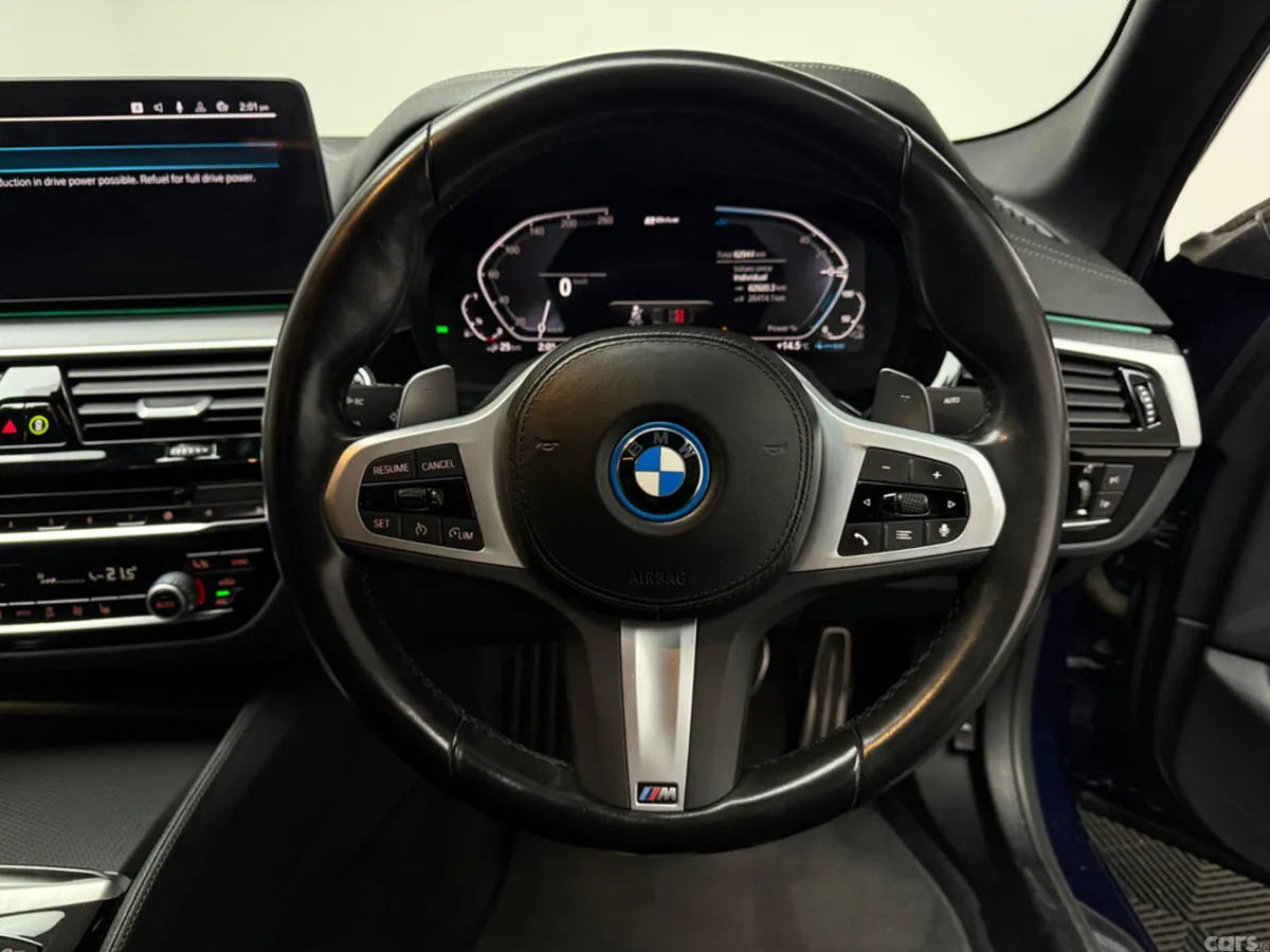 BMW 5-Series Saloon, Petrol Plug-in Hybrid, 2022, Blue