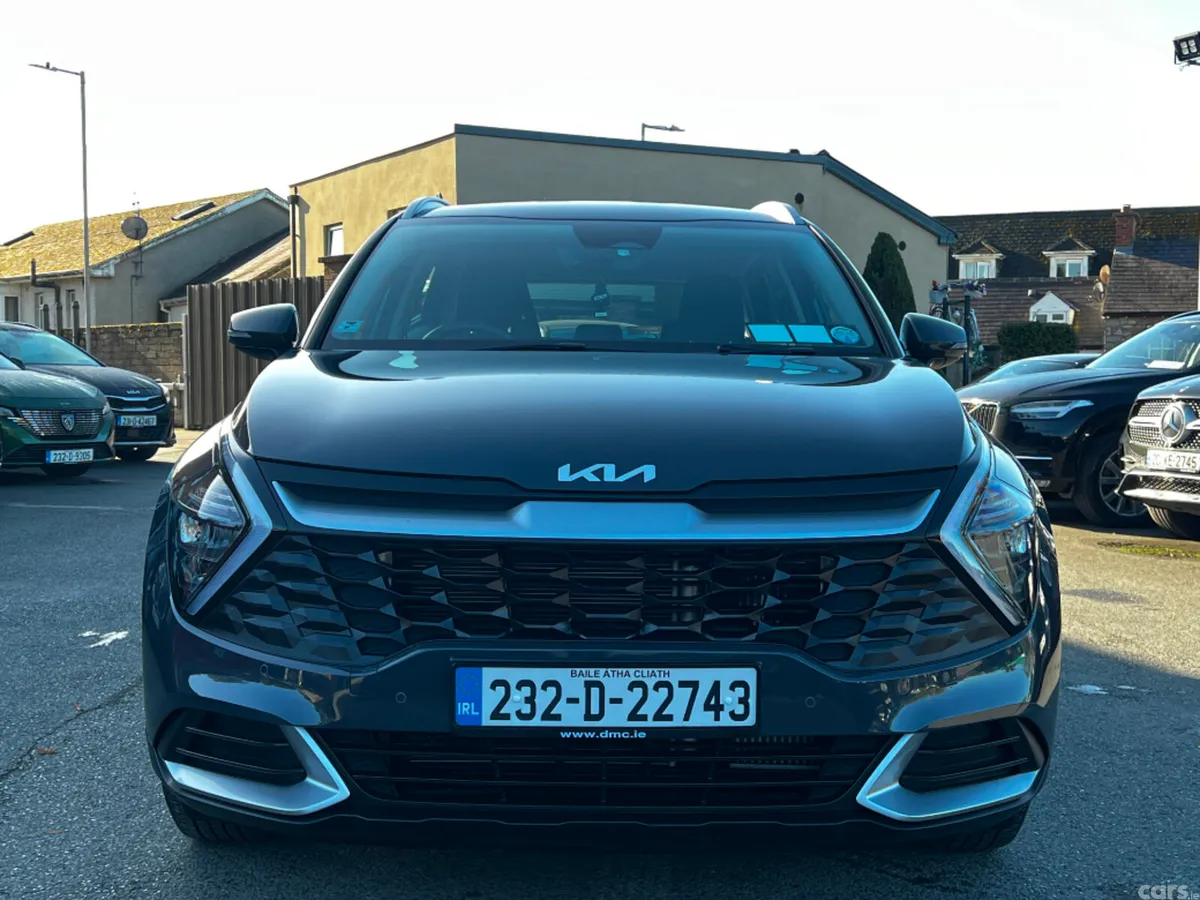 Kia Sportage MPV, Diesel, 2023, Grey