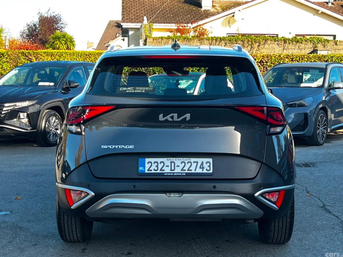 Kia Sportage MPV, Diesel, 2023, Grey