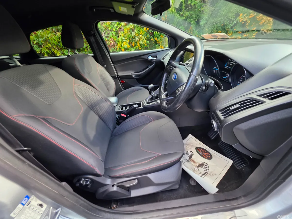 Ford Focus Hatchback, Diesel, 2018, Grey