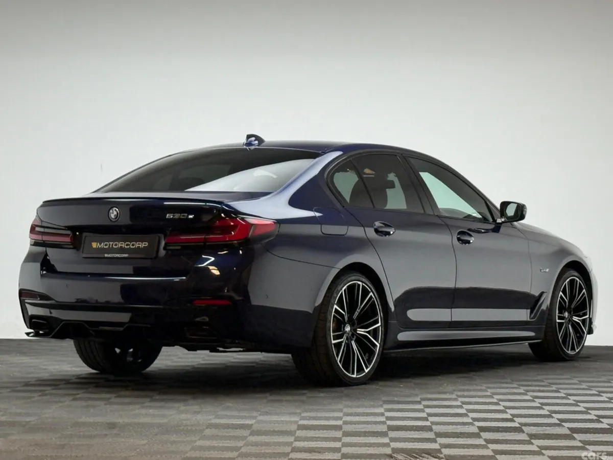 BMW 5-Series Saloon, Petrol Plug-in Hybrid, 2022, Blue