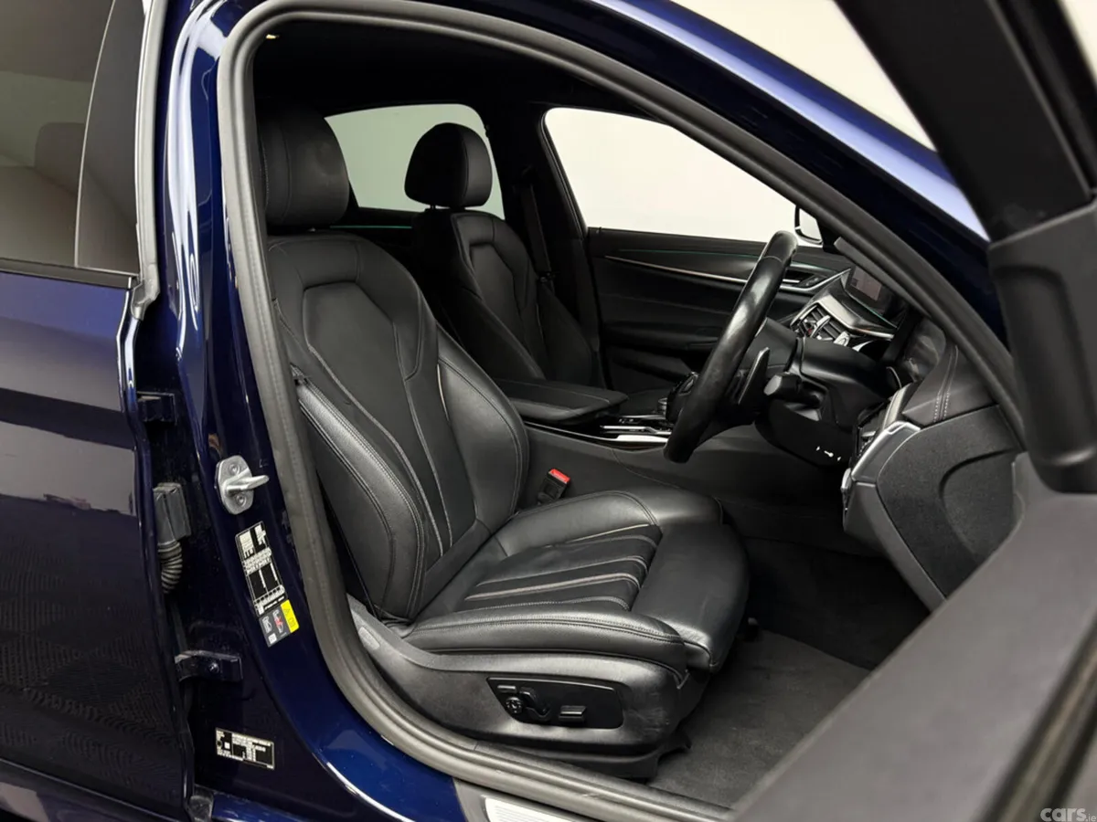 BMW 5-Series Saloon, Petrol Plug-in Hybrid, 2022, Blue