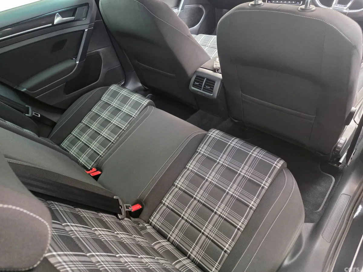 Volkswagen Golf Hatchback, Diesel, 2016, Grey