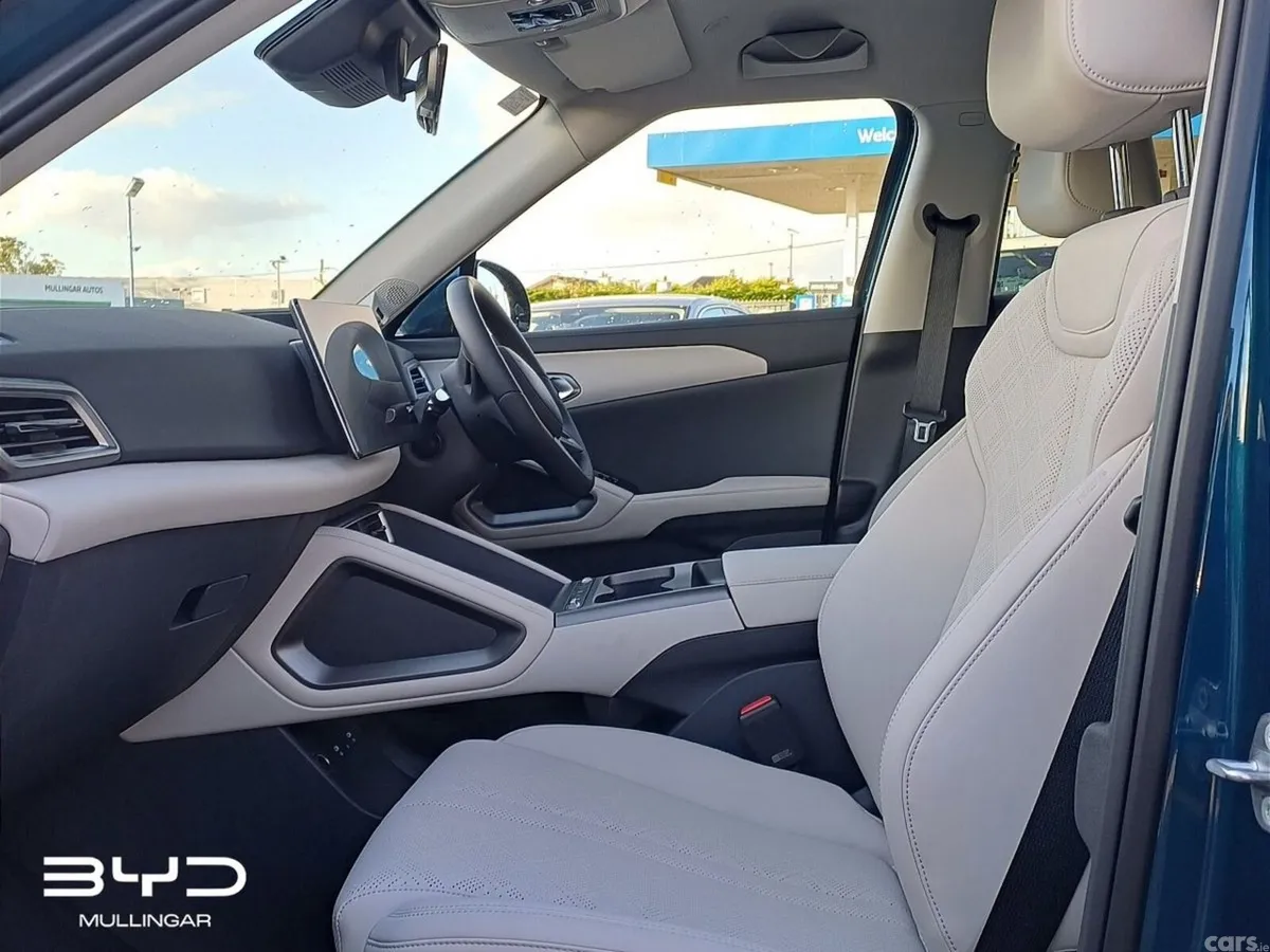 BYD ATTO 2 SUV, Petrol Plug-in Hybrid, 2027, Blue