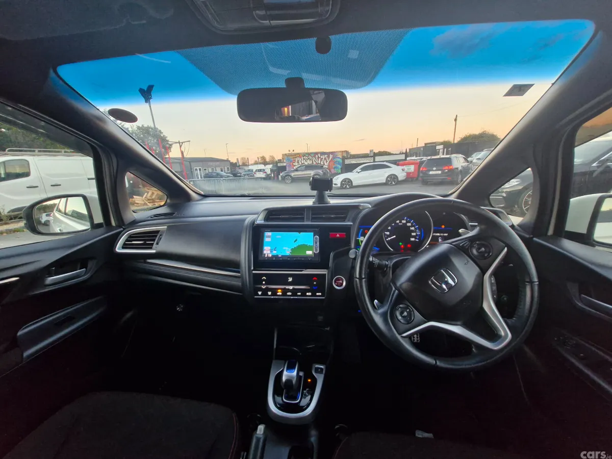 Honda Fit Hatchback, Petrol Hybrid, 2014, White