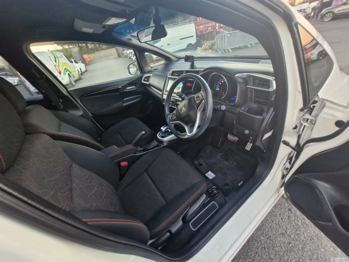 Honda Fit Hatchback, Petrol Hybrid, 2014, White